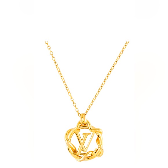 Louis Vuitton Jewelry - 3️⃣0️⃣0️⃣LOUIS VUITTON Garden Louise gold plated necklace